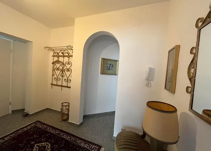 Haus Arthur Klingels, 아파트 *